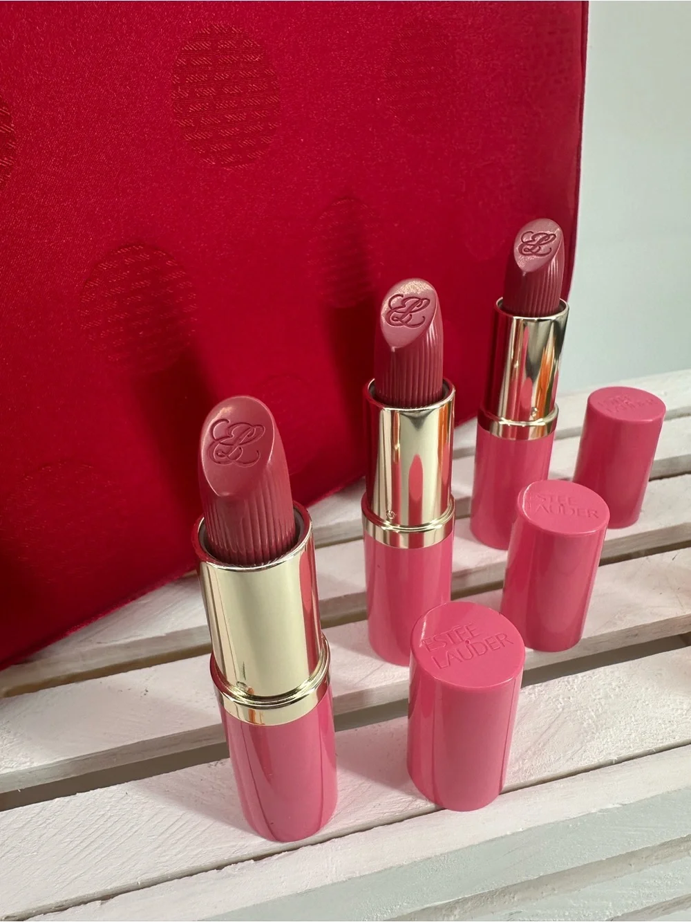 Estee Lauder set includes